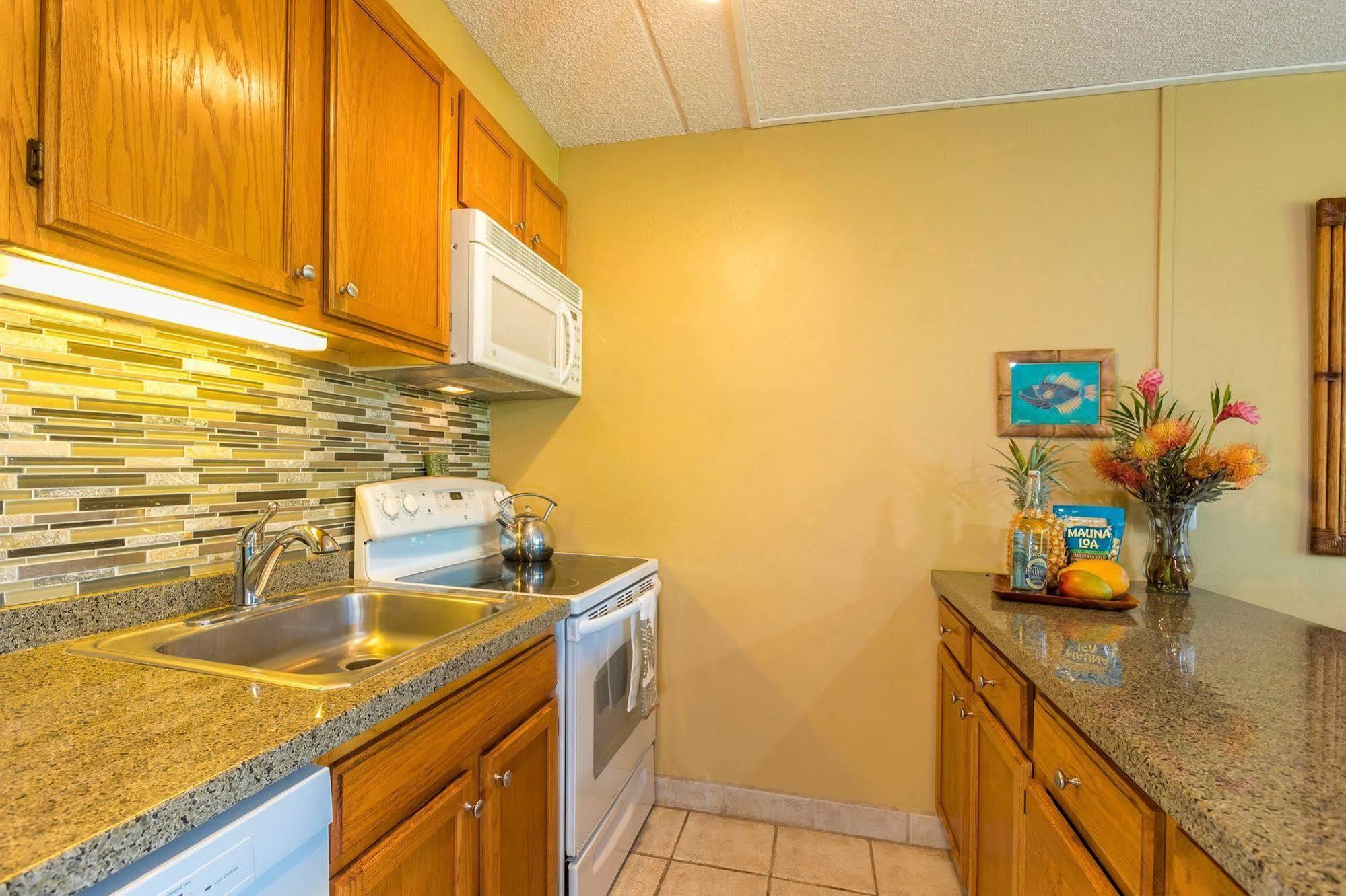 Kihei Kai Nani Resort Экстерьер фото